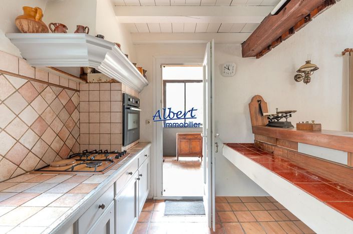 Image No.9-4 Bed House for sale