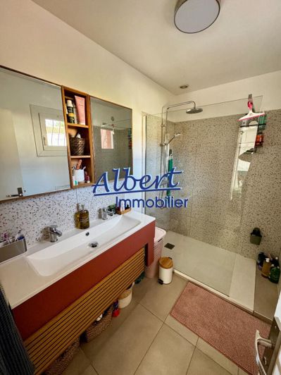 Image No.12-3 Bed House for sale