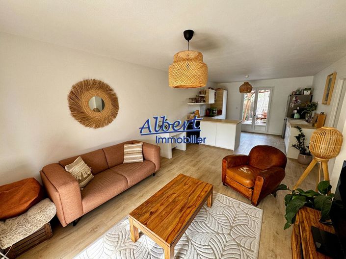 Image No.6-3 Bed House for sale