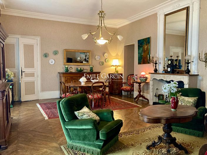 Image No.3-4 Bed House for sale