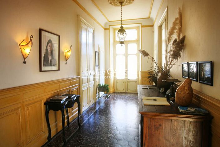 Image No.3-12 Bed House for sale