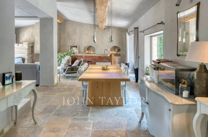Image No.4-5 Bed House for sale