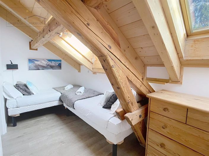 Image No.10-8 Bed House for sale