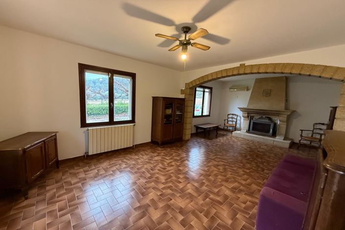 Image No.2-3 Bed House for sale