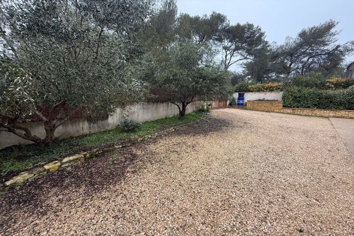 Image No.9-3 Bed House for sale