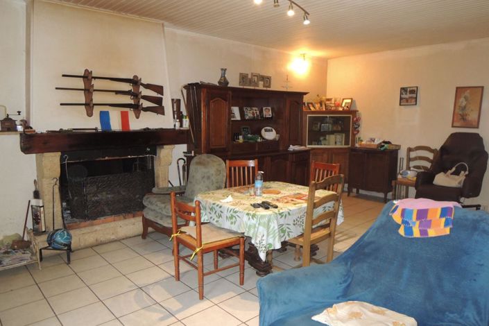 Image No.2-Maison de 5 chambres à vendre à Uzès