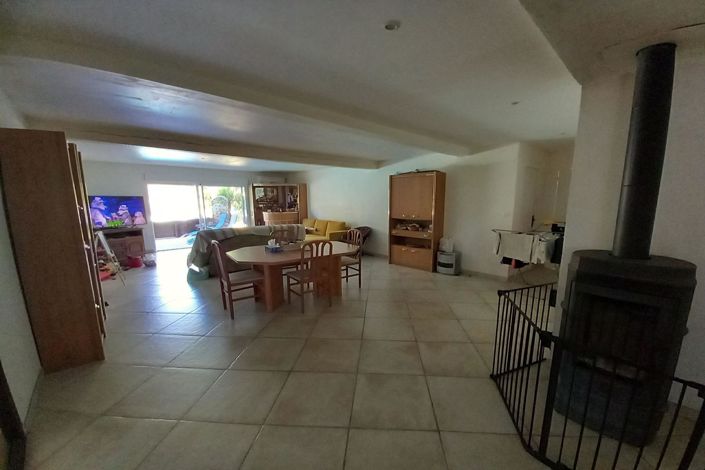 Image No.6-4 Bed House for sale