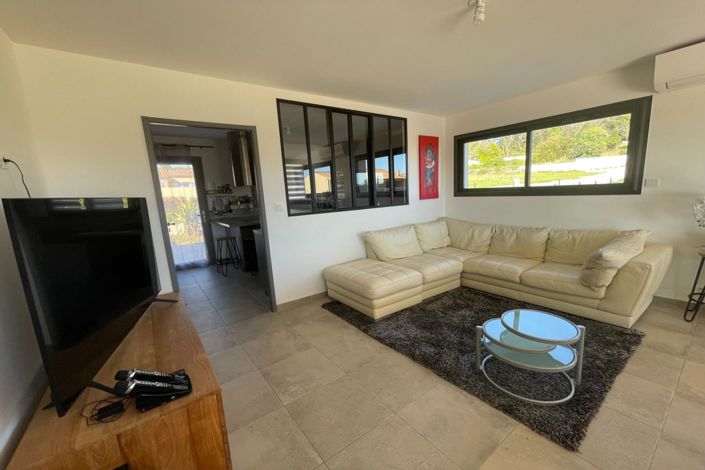 Image No.4-3 Bed House for sale