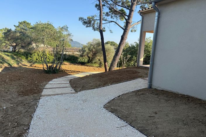 Image No.16-Maison de 4 chambres à vendre à Saint-Quentin-la-Poterie