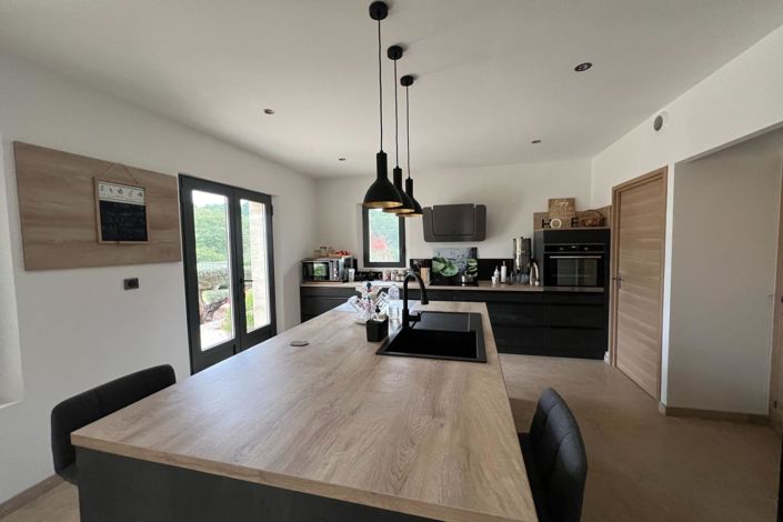 Image No.20-Maison de 4 chambres à vendre à Uzès