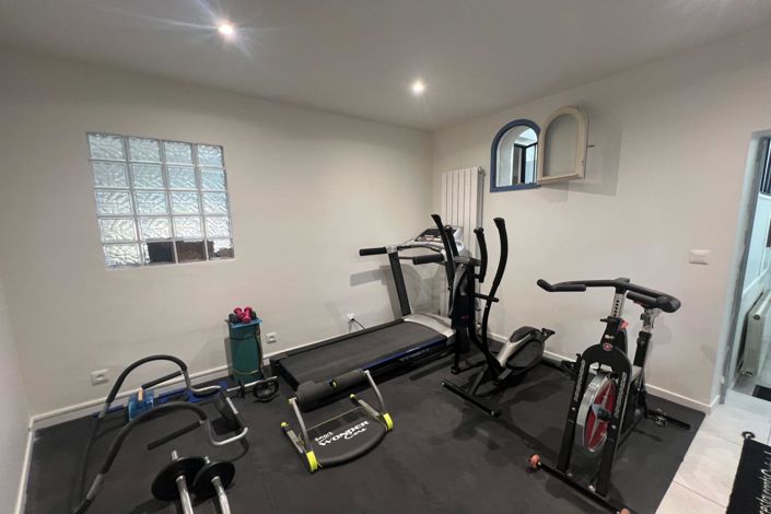 Image No.17-3 Bed House for sale