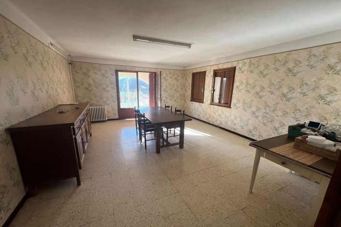 Image No.13-4 Bed House for sale