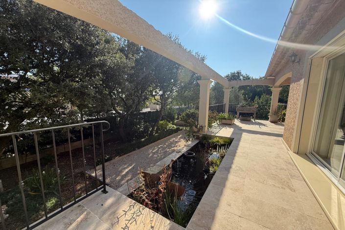 Image No.3-Maison de 5 chambres à vendre à Uzès