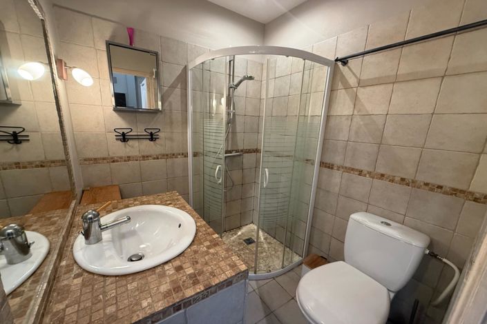 Image No.4-Maison de 5 chambres à vendre à Uzès