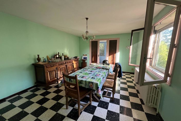 Image No.2-Maison de 3 chambres à vendre à Uzès