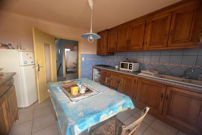 Image No.10-4 Bed House for sale