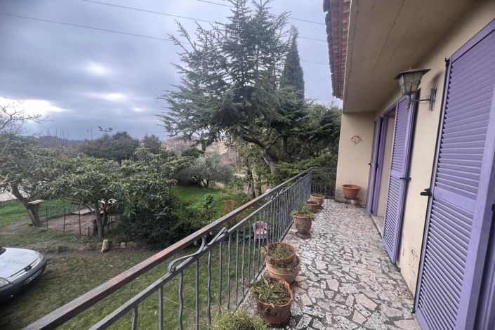 Image No.2-4 Bed House for sale