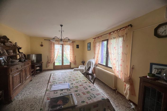 Image No.3-4 Bed House for sale