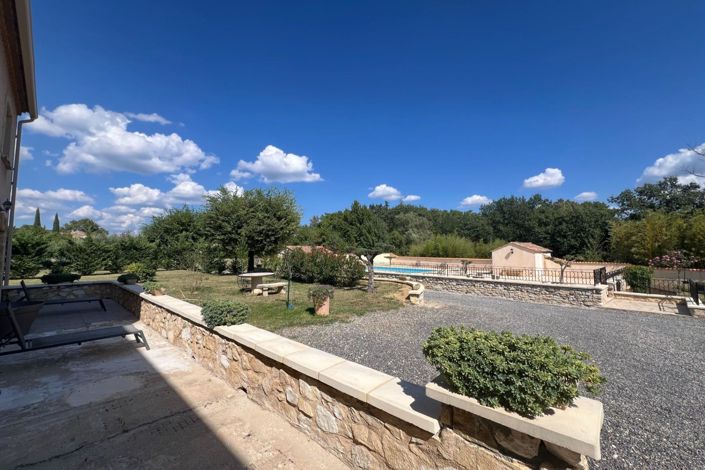 Image No.20-6 Bed House for sale