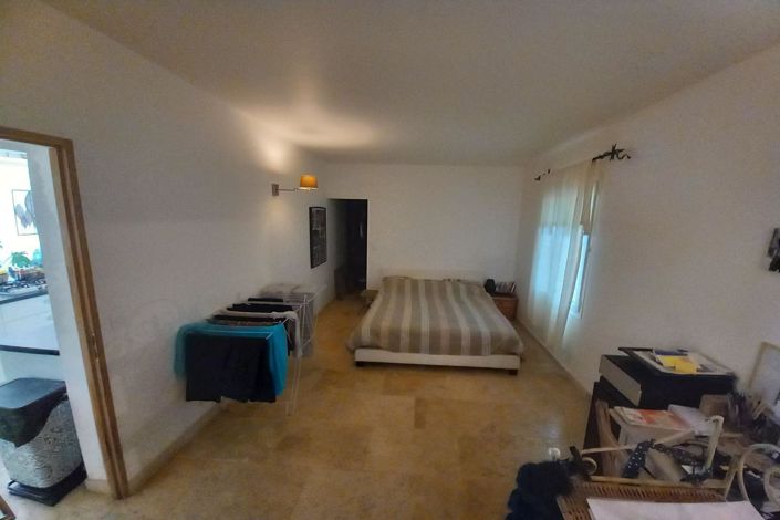 Image No.13-4 Bed House for sale