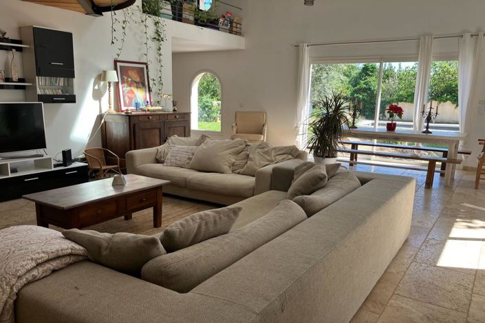 Image No.17-4 Bed House for sale