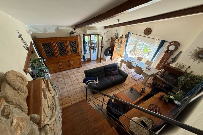 Image No.20-4 Bed House for sale