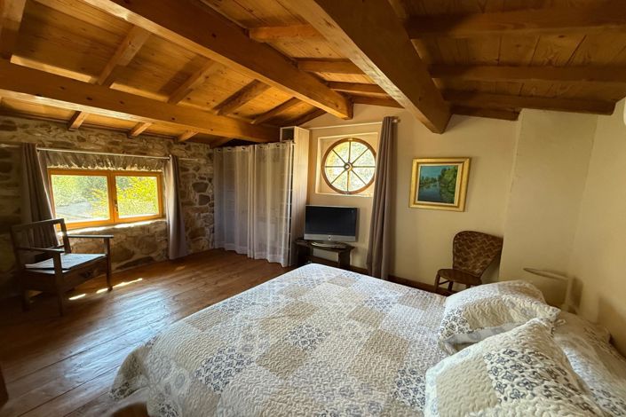 Image No.3-4 Bed House for sale