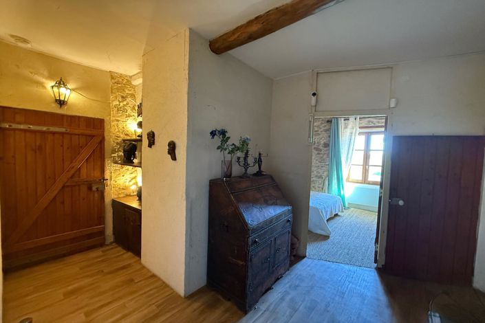 Image No.4-4 Bed House for sale