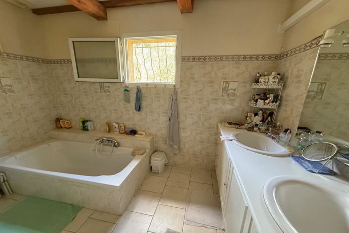 Image No.5-3 Bed House for sale