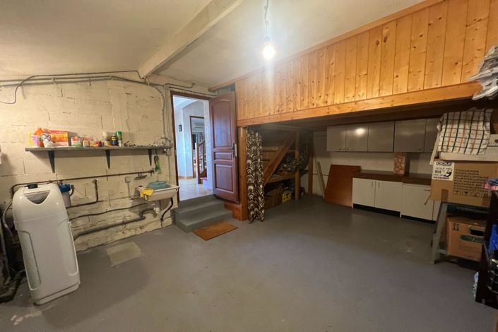 Image No.24-4 Bed House for sale