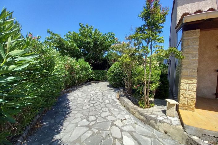 Image No.9-4 Bed House for sale