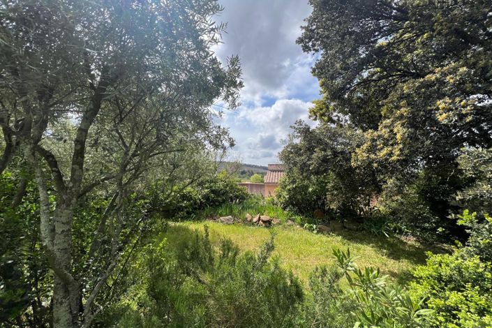 Image No.14-5 Bed House for sale