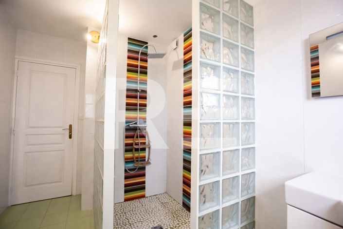 Image No.14-4 Bed House for sale