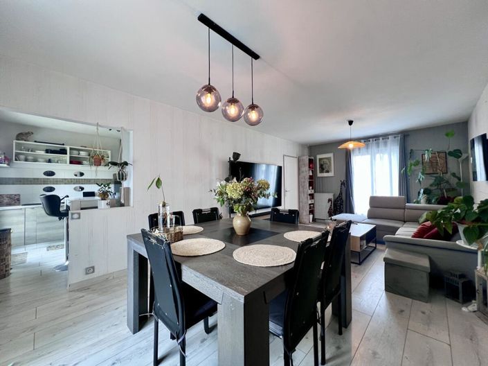 Image No.5-House for sale