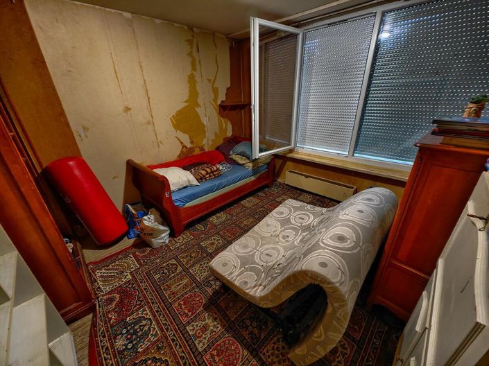 Image No.11-2 Bed House for sale