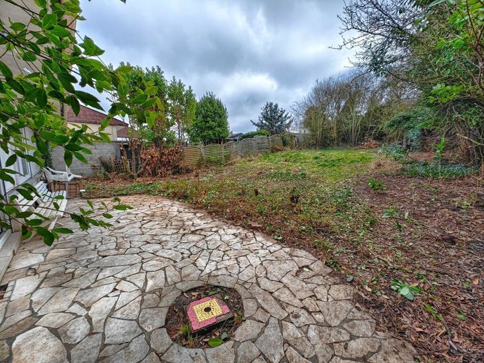 Image No.14-2 Bed House for sale