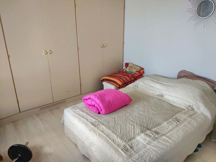 Image No.15-2 Bed House for sale