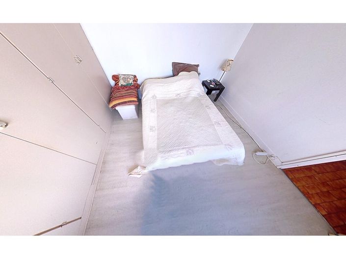 Image No.27-2 Bed House for sale