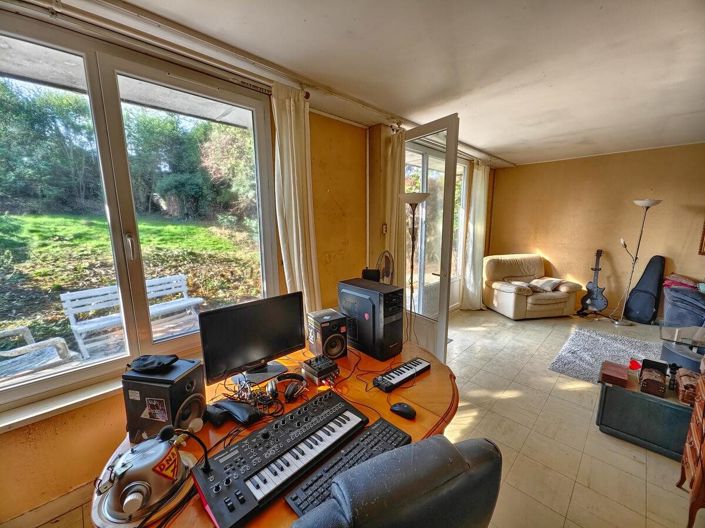 Image No.7-2 Bed House for sale