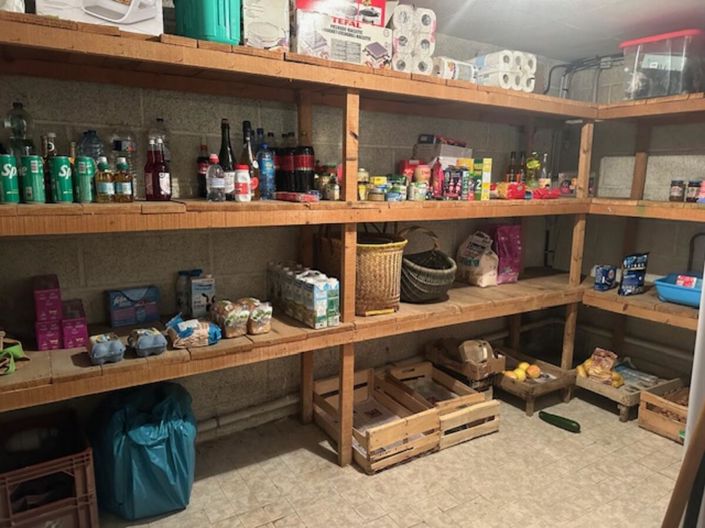 Image No.17-3 Bed House for sale