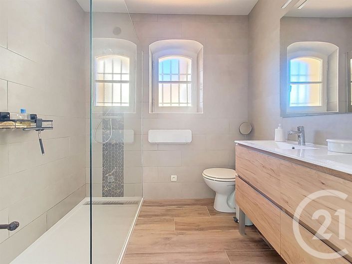 Image No.9-2 Bed House for sale