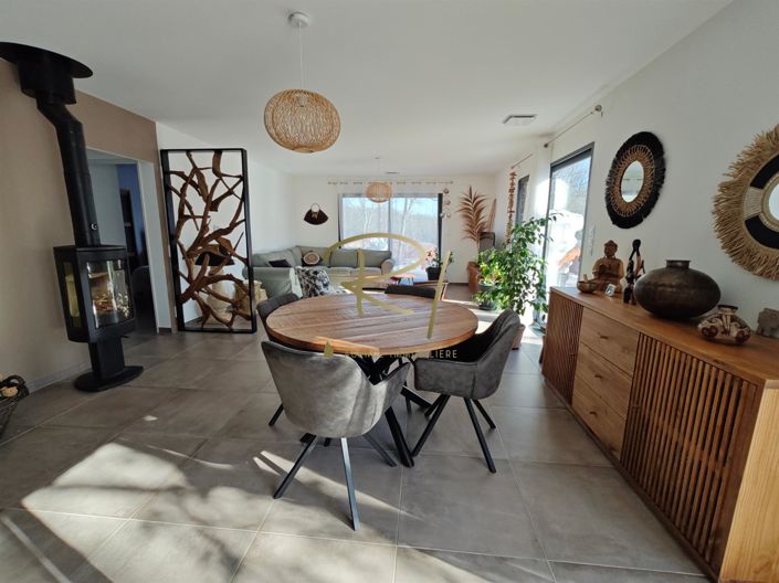 Image No.7-2 Bed House for sale