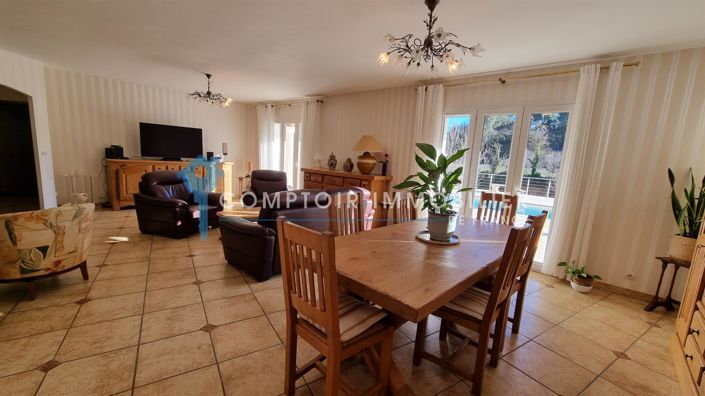 Image No.5-4 Bed House for sale