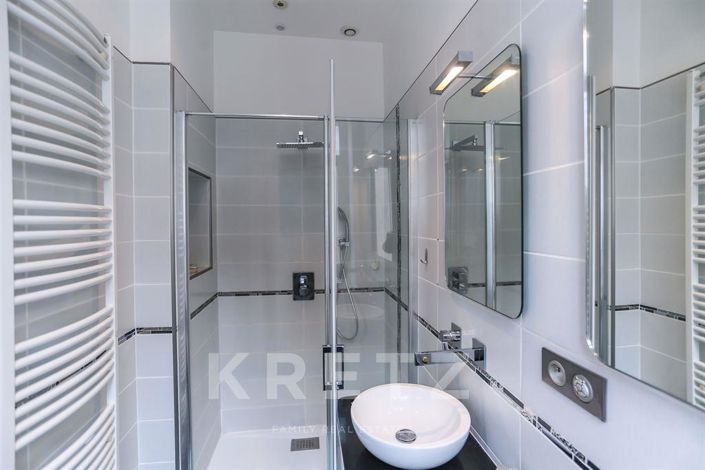 Image No.15-4 Bed House for sale