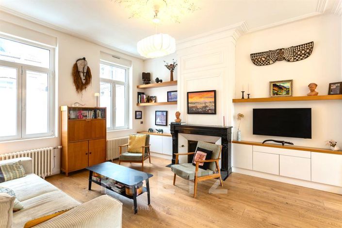 Image No.2-4 Bed House for sale