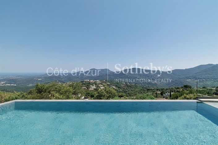 Image No.10-6 Bed House for sale