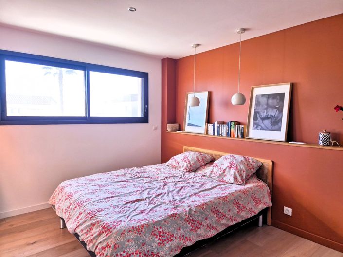 Image No.13-3 Bed House for sale