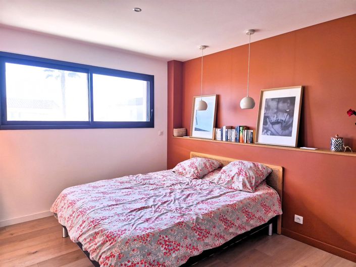 Image No.14-3 Bed House for sale