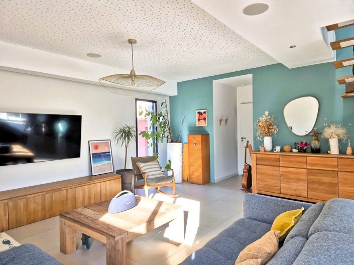 Image No.2-3 Bed House for sale