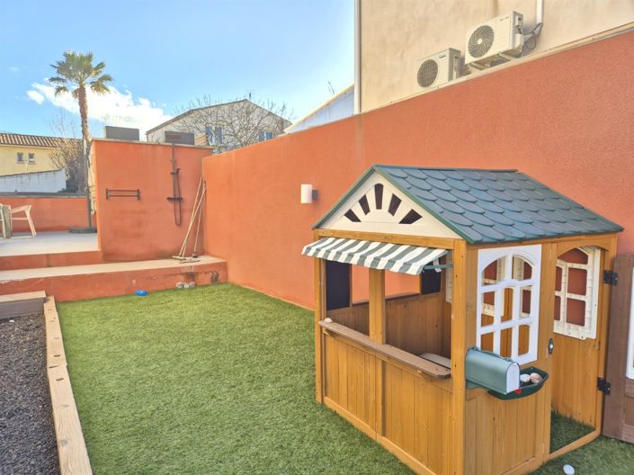 Image No.26-3 Bed House for sale